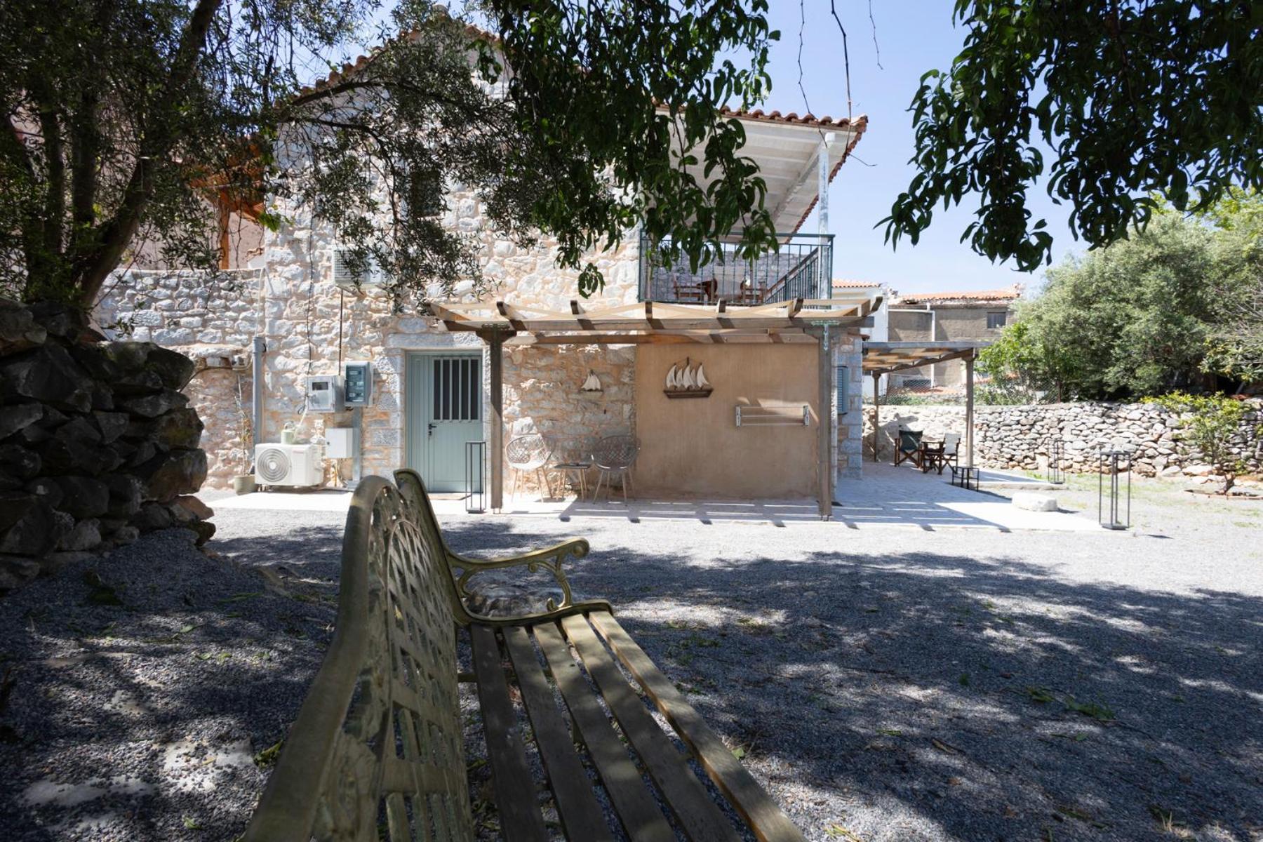 Sophia Areopoli Guesthouse Exterior photo