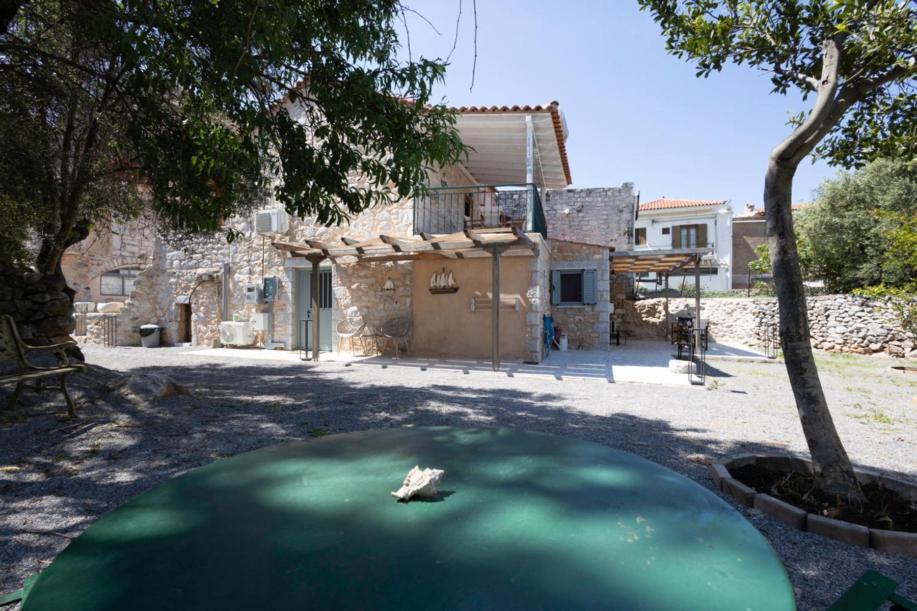Sophia Areopoli Guesthouse Exterior photo